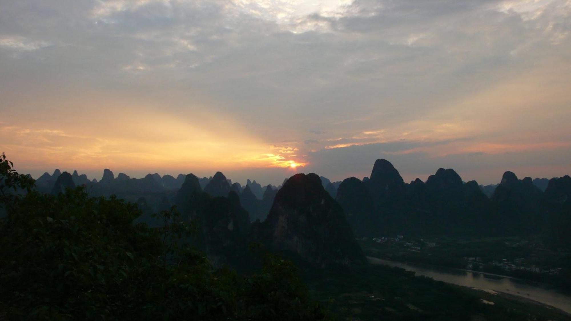 Yangshuo Xingping This Old Place Li-River Inn Exterior photo